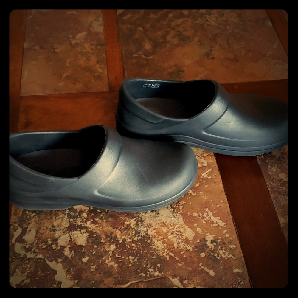 Crocs Neria Pro II clog